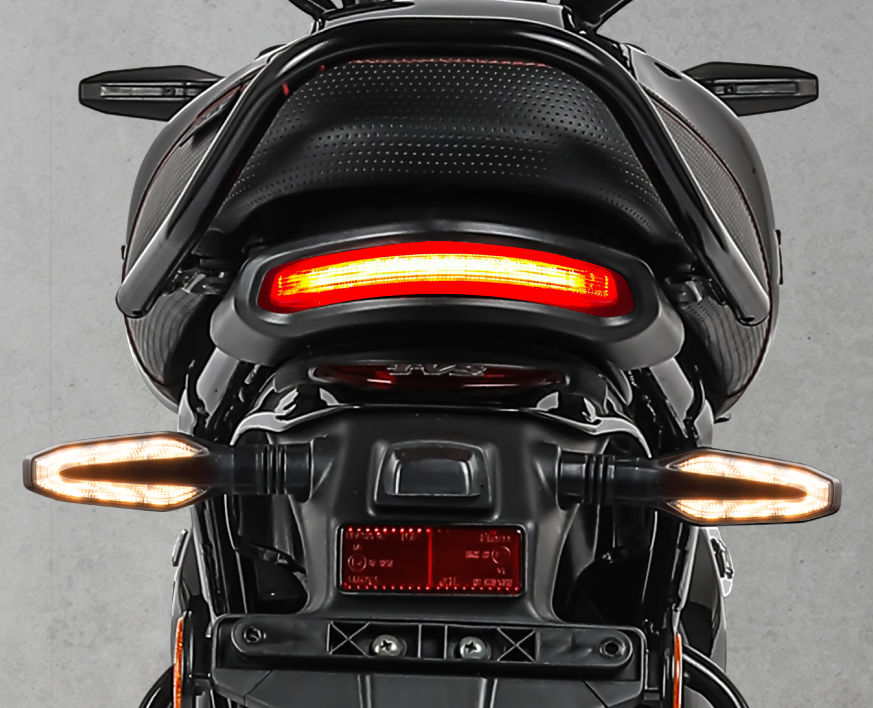 ALL-LED TAIL LAMP
